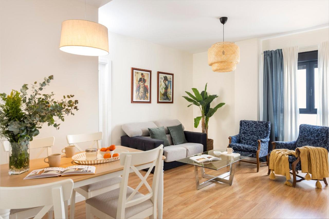 Deluxe Astoria Triana II Acogedor Y Tranquilo Appartement Sevilla Buitenkant foto