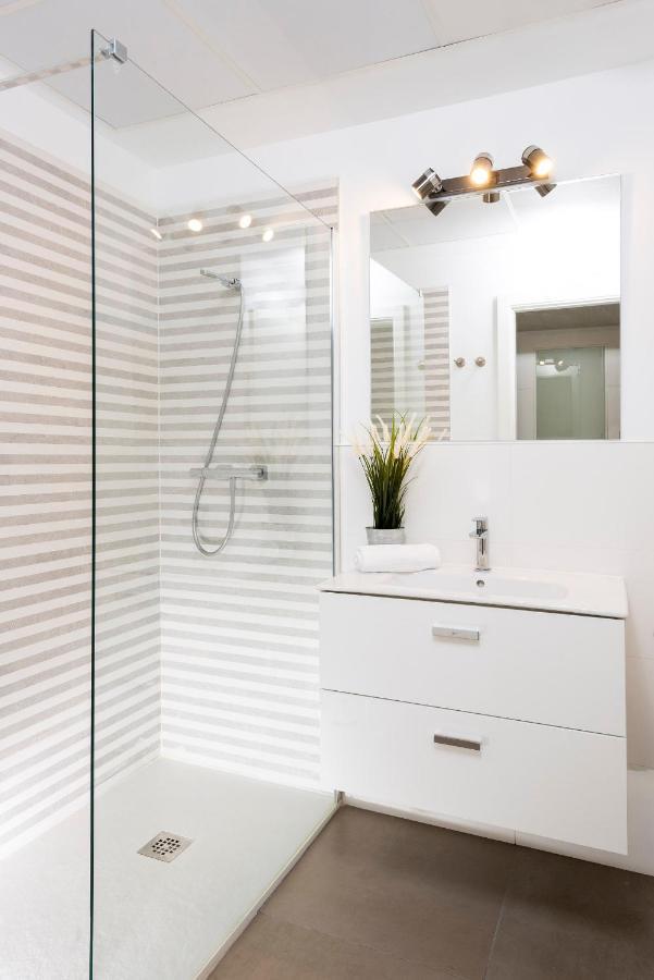 Deluxe Astoria Triana II Acogedor Y Tranquilo Appartement Sevilla Buitenkant foto