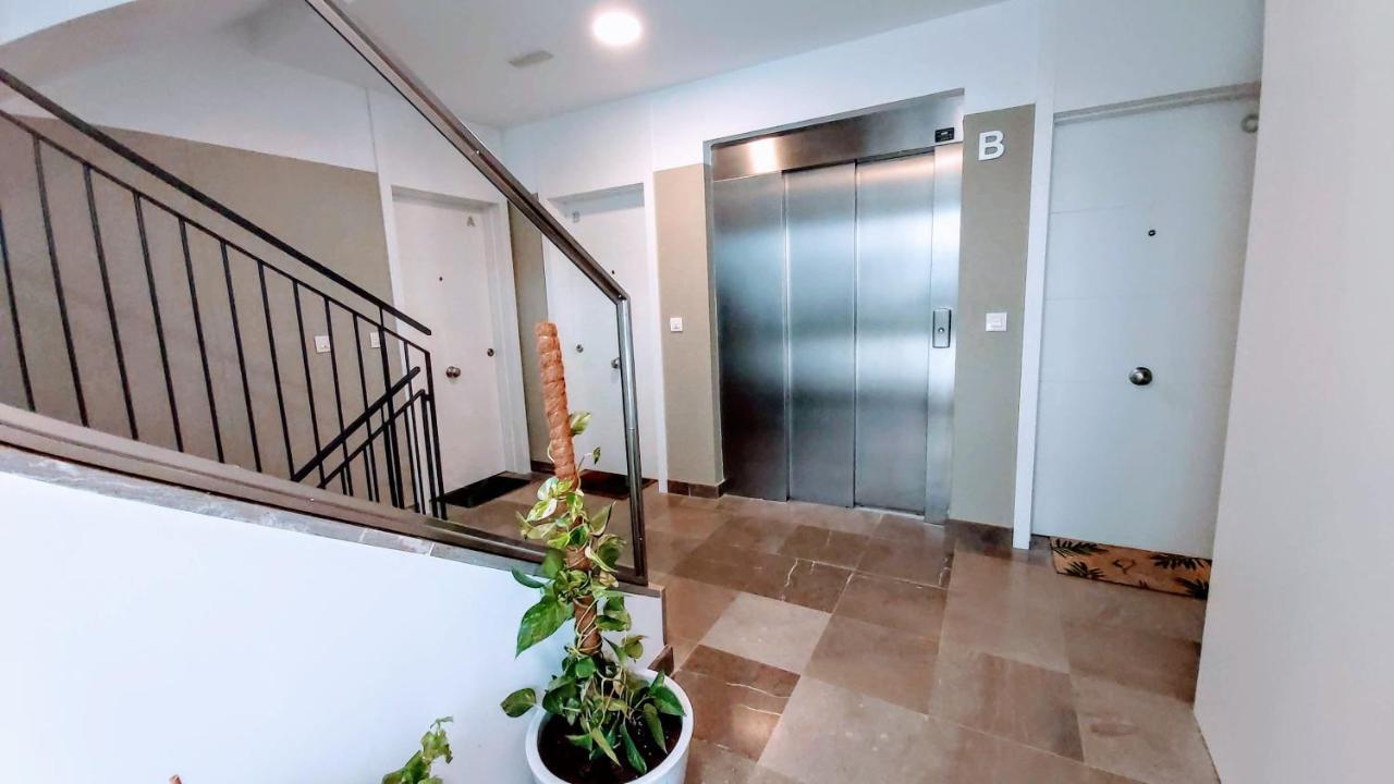 Deluxe Astoria Triana II Acogedor Y Tranquilo Appartement Sevilla Buitenkant foto